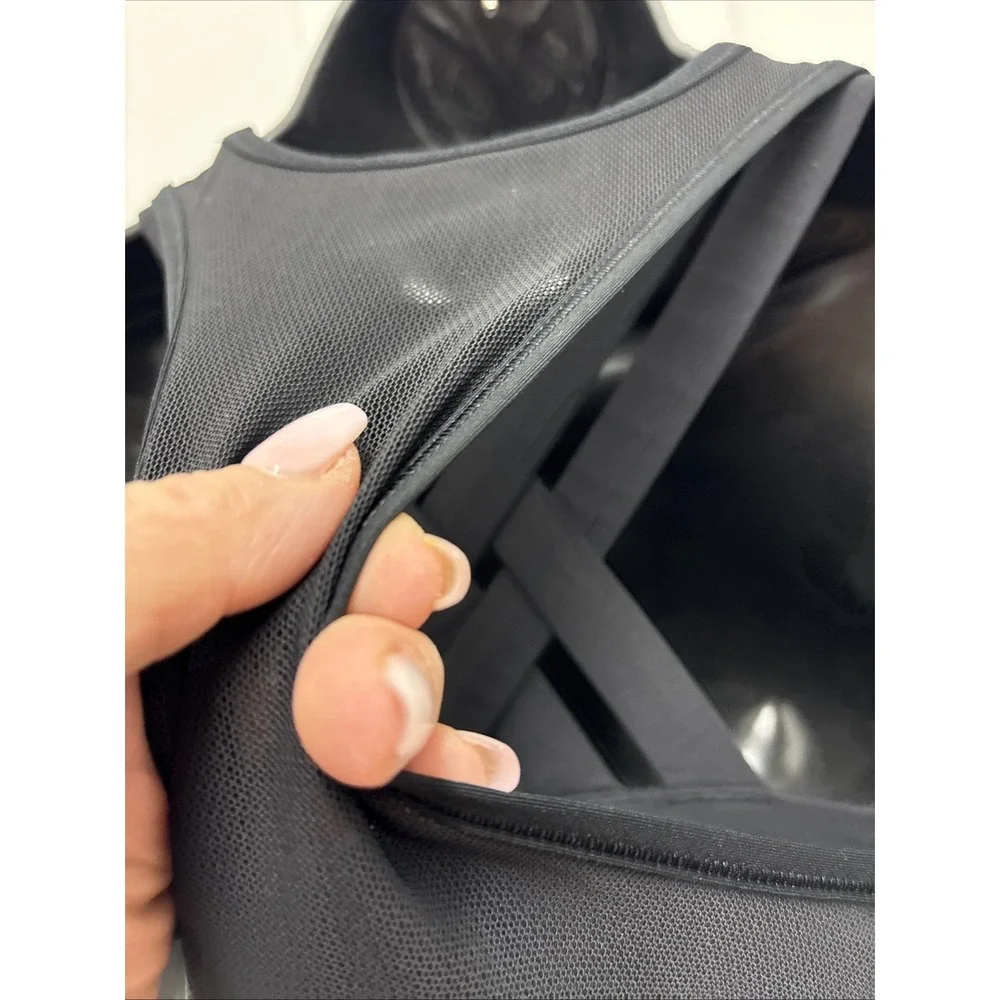 Lululemon Running In The City Tank Mesh Built In Bra Black Women's Racerback Top